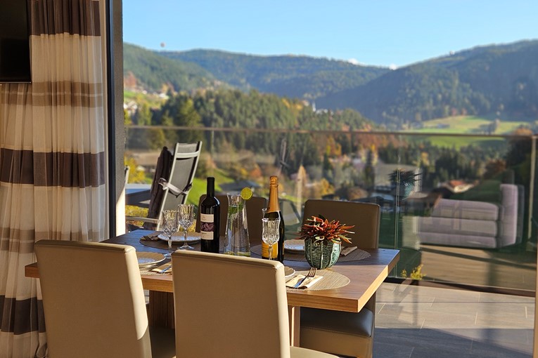 panorama tisch.jpg